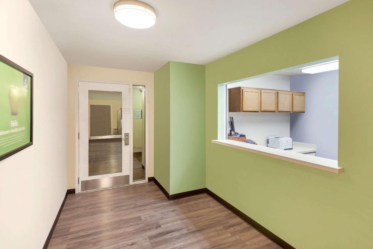 Woodspring Suites Каунсъл Блъфс Екстериор снимка