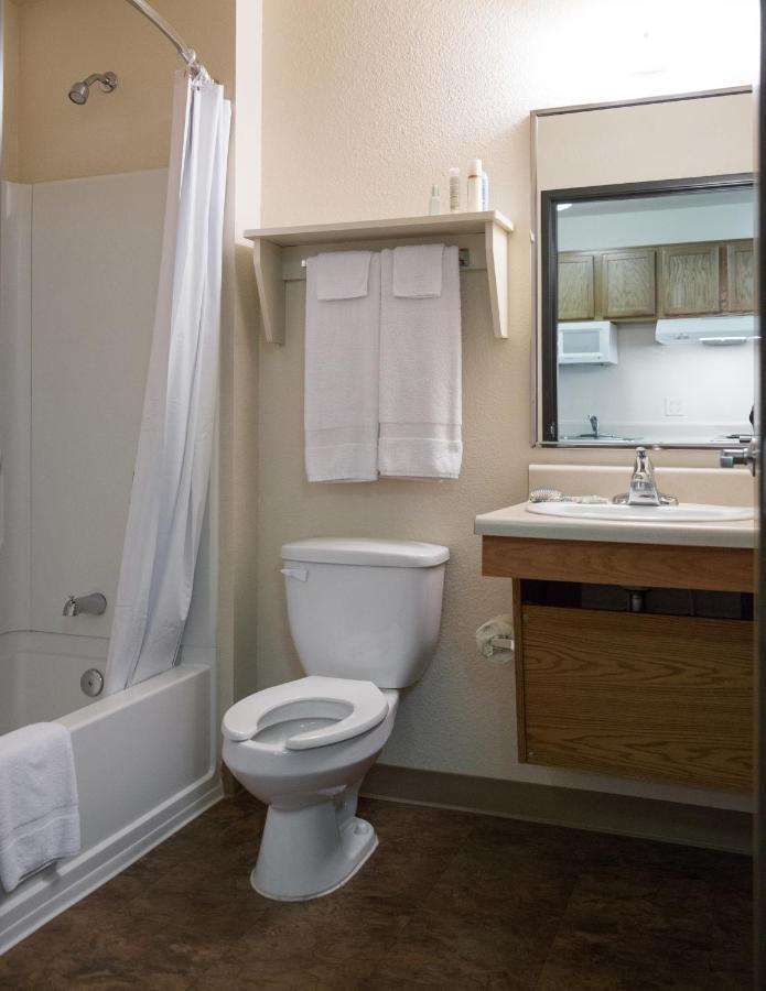 Woodspring Suites Каунсъл Блъфс Екстериор снимка