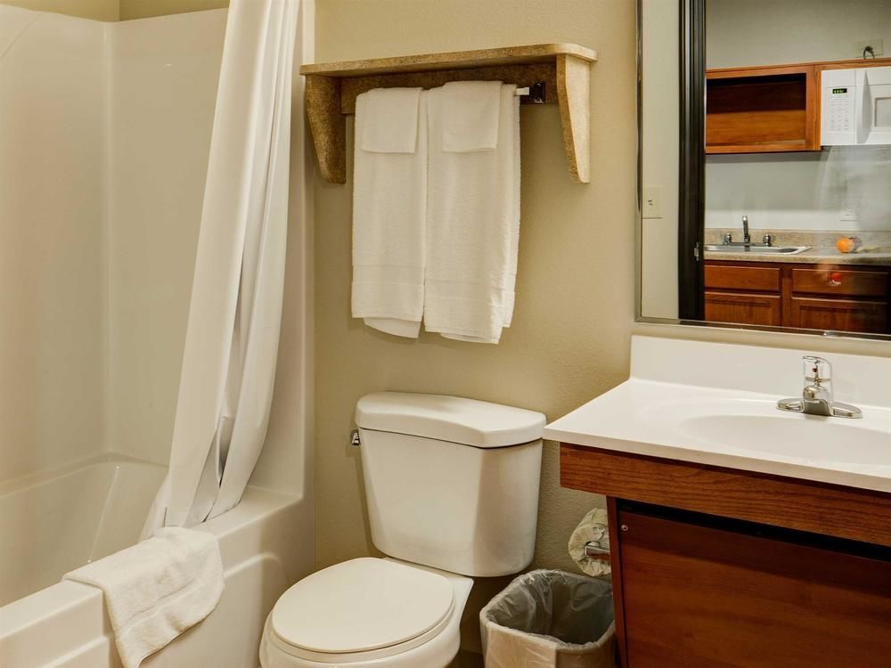 Woodspring Suites Каунсъл Блъфс Екстериор снимка
